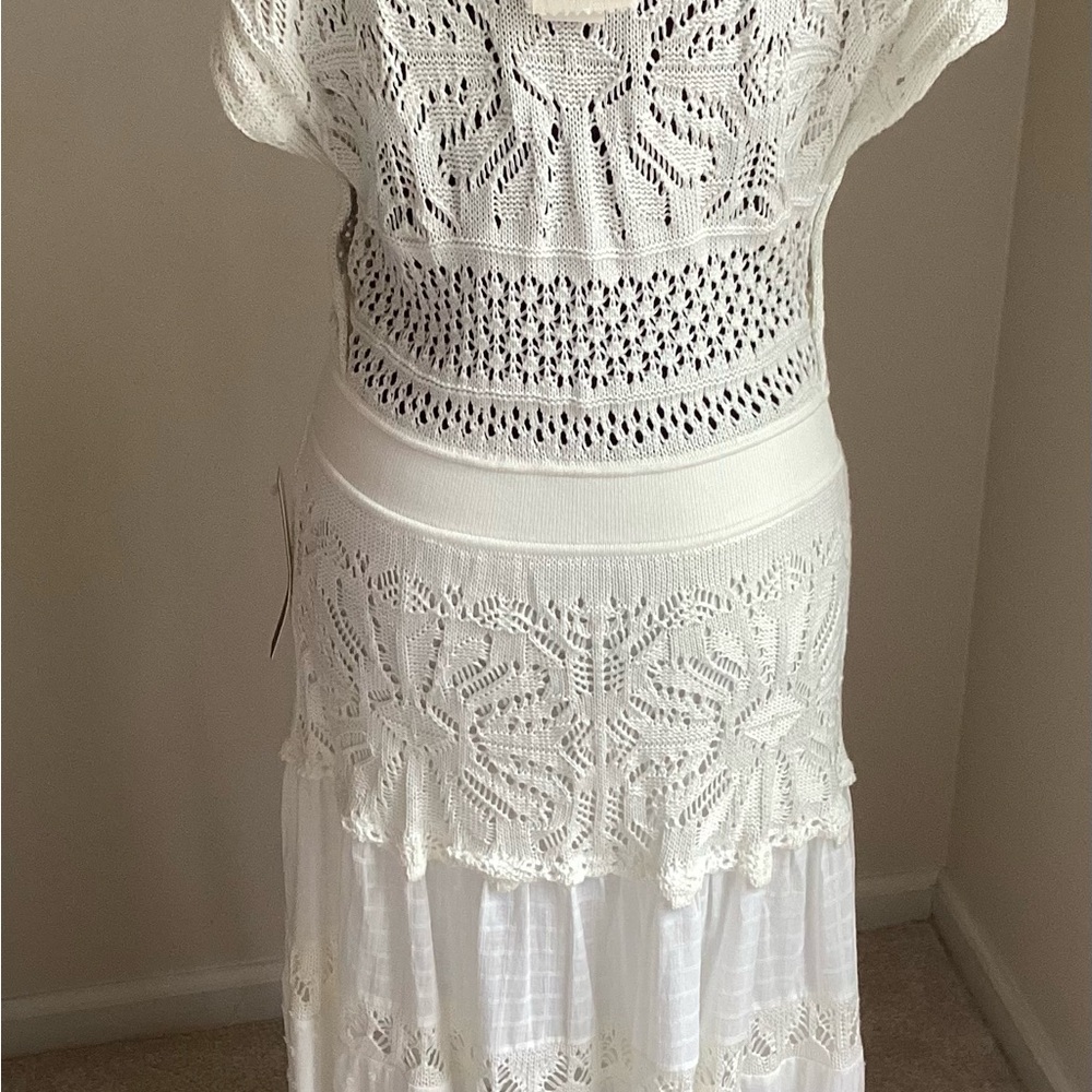 Elegant White Lace Midi Dress
